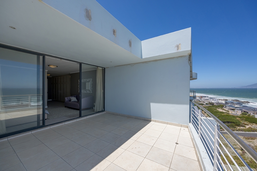 2 Bedroom Property for Sale in Big Bay Western Cape